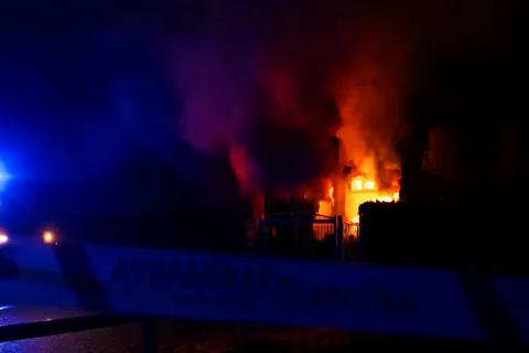 Stor brand på Hells Angels gård utanför Göteborg