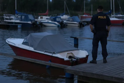 Polis varnar för båtmotorstölder