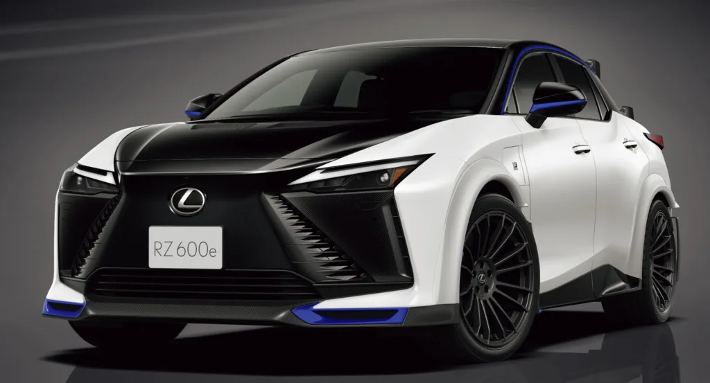 Lexus presenterar nyheten RZ 600e